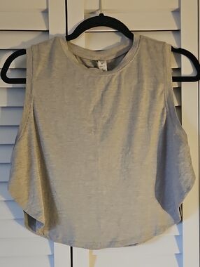 90 Degree By Reflex Light Gray Cropped Muscle Tank